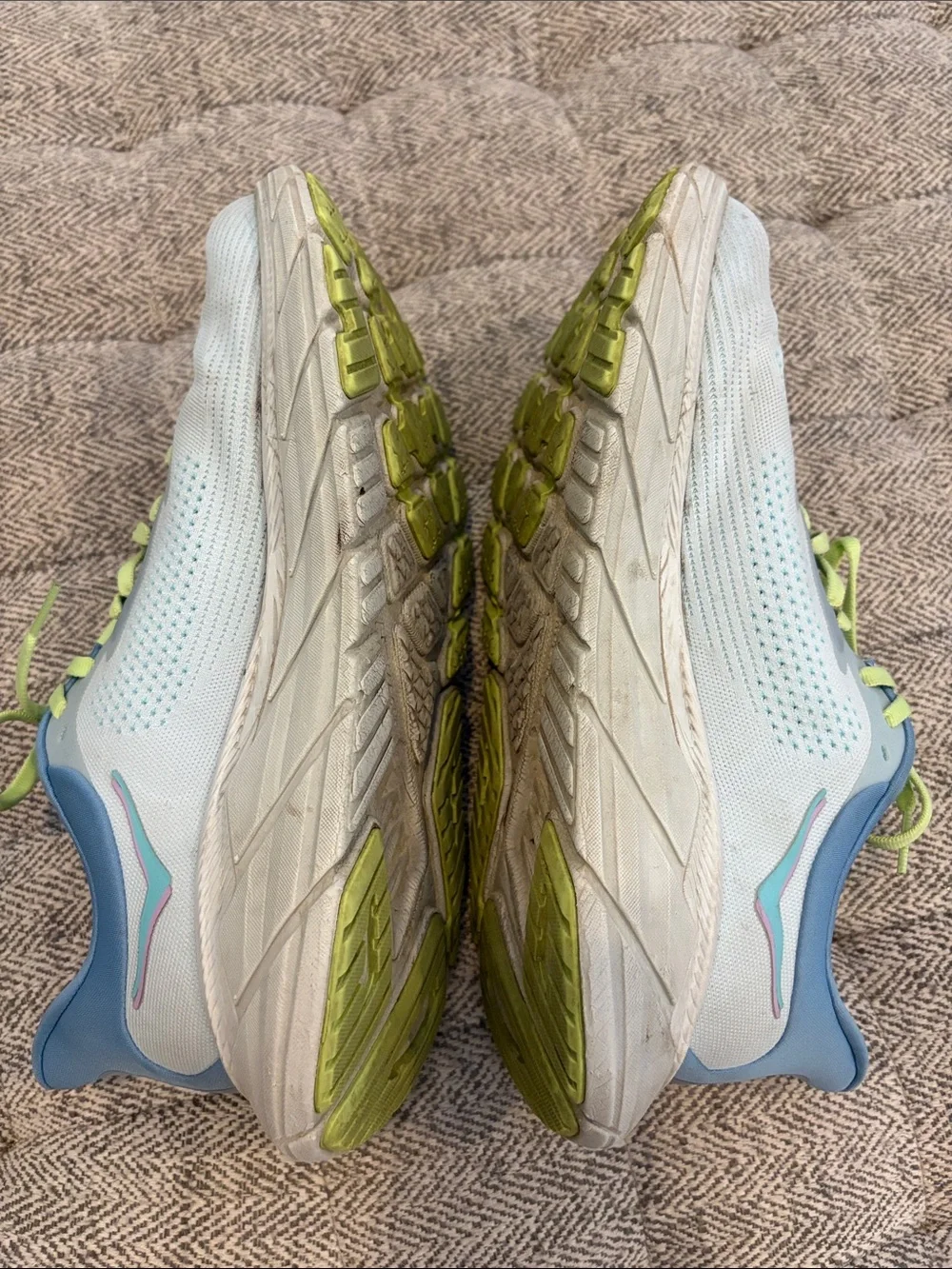 Hoka One One very good